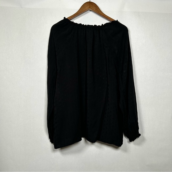 2 for$15 Old Navy Black Jack Open Neck Ruffled Relaxed Blouse - Picture 2 of 9